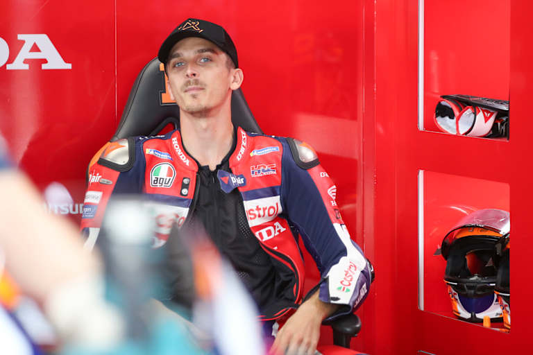 Luca Marini wurde beim Start weit zurückgeworfen