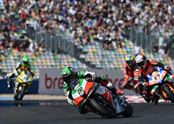 Alex Lowes war von Ducati-Piloten umzingelt