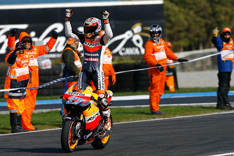 Casey Stoner nach seinem Rennsieg und Titelgewinn in Australien 2011