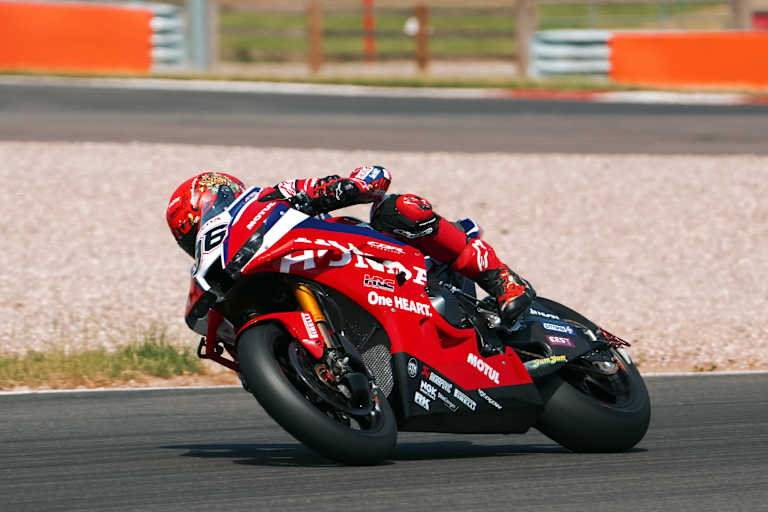 Somkiat Chantra fuhr 130 Runden in Donington
