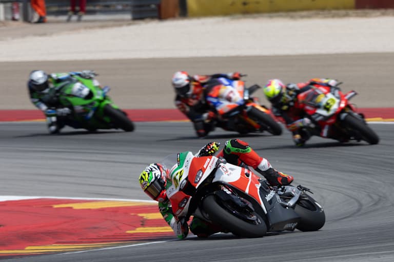 Axel Bassani vor den Ducati-Piloten Alvaro Bautista und Alberto Surra