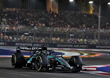 George Russell auf dem Marina Bay Street Circuit