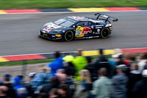 Der ABT Lamborghini Temerario GT3 in der DTM im Red-Bull-Design