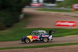 Red Bull Driftbrother Elias Hountondji zeigte eine starke Show im Trabi