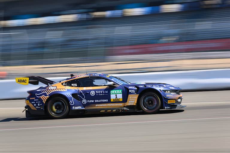 Max Reis muss seine Saison im ADAC GT Masters beenden