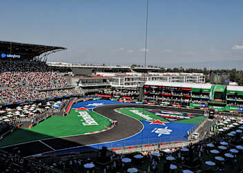 Der Autodromo Hermanos Rodriguez führt z.T. durch ein altes Baseballstadion