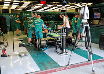 Wenig Ausfahrt, viel Garage: Aston Martin enttäuschte bei den Tests