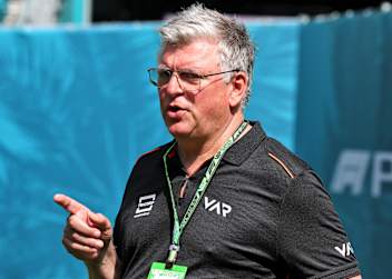 Otmar Szafnauer hält auf beide Mercedes-Piloten grosse Stücke