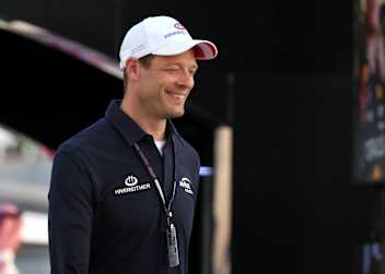 Alex Wurz 2024 im F1-Fahrerlager