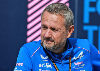 Alpine-F1-Geschäftsführer Steve Nielsen hat Mitleid mit der Konkurrenz