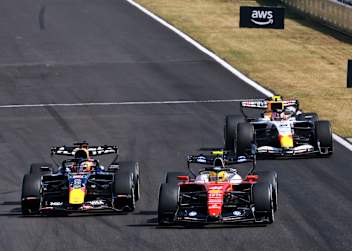 Max Verstappen attackiert Lewis Hamilton