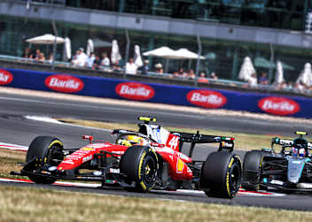 Lewis Hamilton lag im Sprint zunächst vor Kimi Antonelli