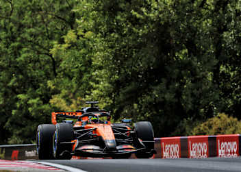 Leo Fornaroli sammelt eifrig Erfahrungskilometer im GP-Renner von McLaren