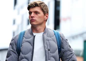 Max Verstappen selbst schweigt sich zu den Vertragsdetails aus