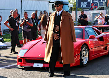 So tauchte Lewis Hamilton am 3. September im Fahrerlager von Monza auf