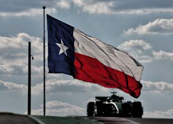 Beim USA-GP 2025: Die Texas-Flagge über dem Circuit of the Americas