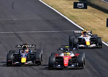 Max Verstappen attackiert Lewis Hamilton