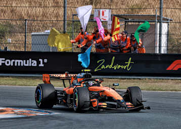 Lando Norris lässt sich als Sieger feiern