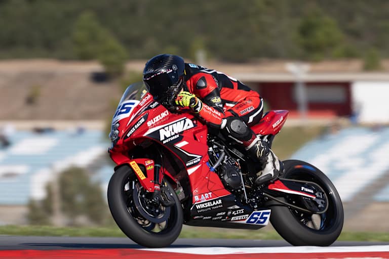 Suzuki kehrte grandios in die seriennahe Weltmeisterschaft zurück