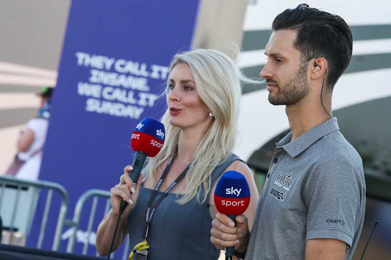 Lukas Tulovic in seinem Zweitjob für Sky