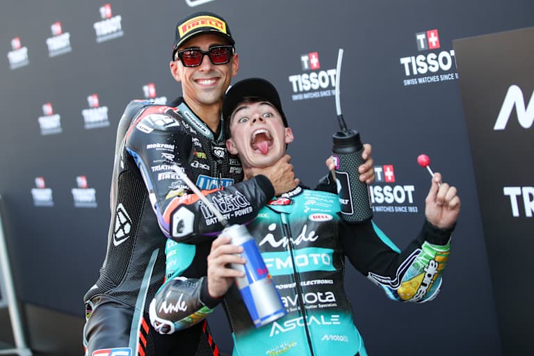 Senna Agius und Assen-Sieger David Alonso