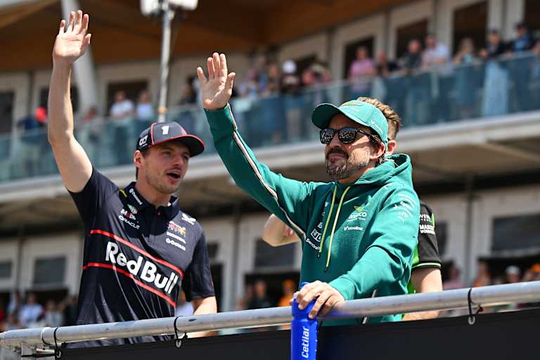 Max Verstappen und Fernando Alonso