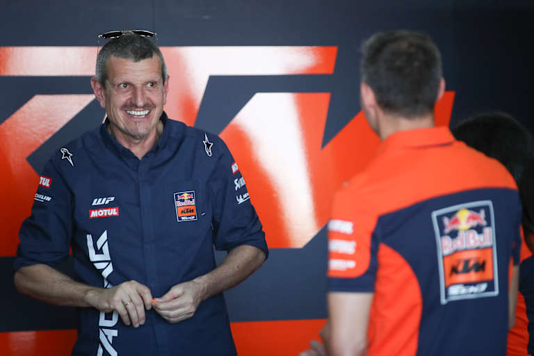Tech3-Boss Günther Steiner (li.)