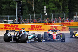 Lewis Hamilton drehte George Russell in Spa aus dem Rennen