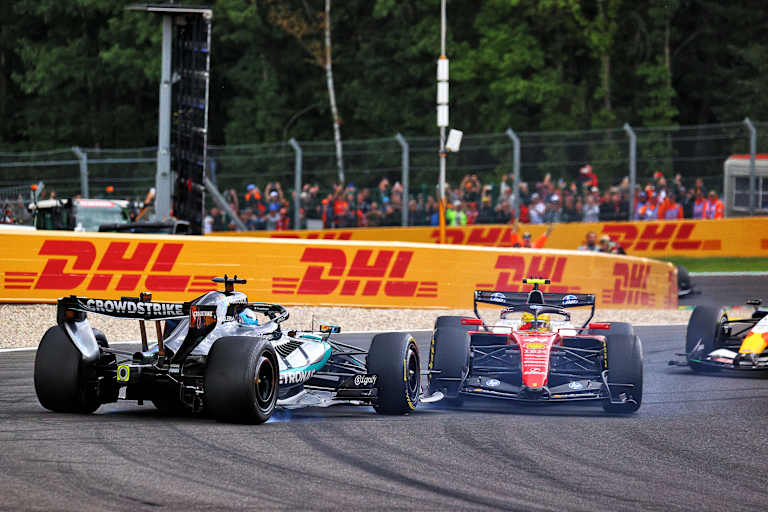 Lewis Hamilton drehte George Russell in Spa aus dem Rennen