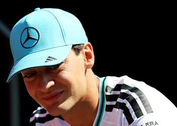 George Russell stellt klar: Er wird auch 2027 für Mercedes Gas geben