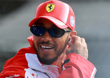 Ferrari sollte sich auf Lewis Hamilton konzentrieren, findet Smedleyy