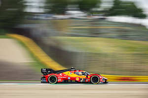 Der Ferrari 499P mit der #51 in Imola