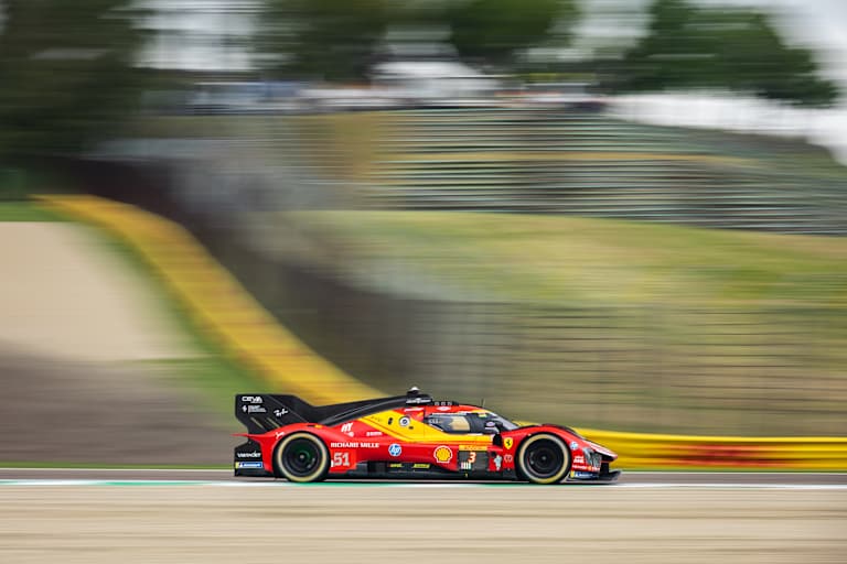 Der Ferrari 499P mit der #51 in Imola