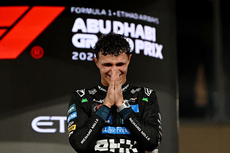 Lando Norris verdrückte auch auf dem Podest ein paar Tränen
