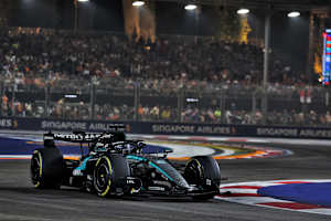 George Russell auf dem Marina Bay Street Circuit