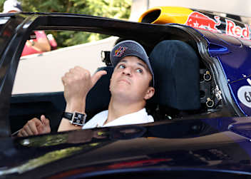 Isack Hadjar durfte beim «Goodwood Festival of Speed» im RB17 Gas geben