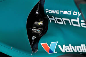Honda krempelt um