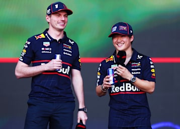 Max Verstappen und Yuki Tsunoda
