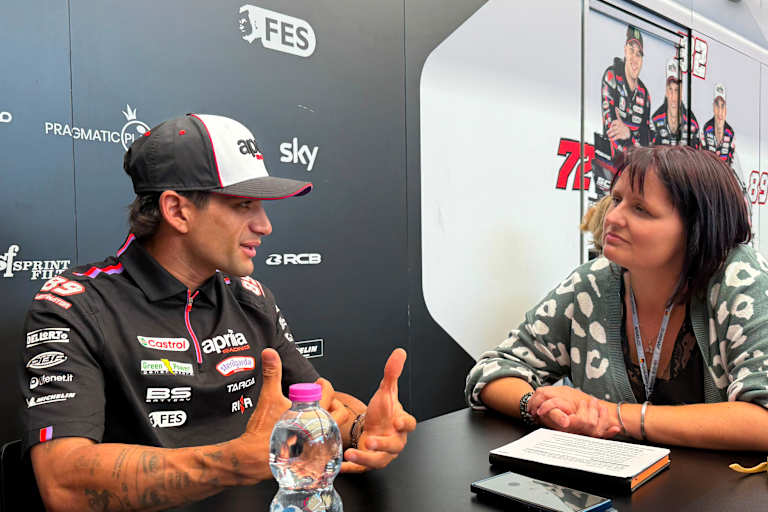 Jorge Martin (li.) mit Autorin Doreen Müller-Uhlig