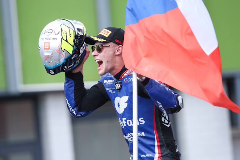 Vor drei Wochen jubelte Filip Salac noch über den Silverstone-Sieg