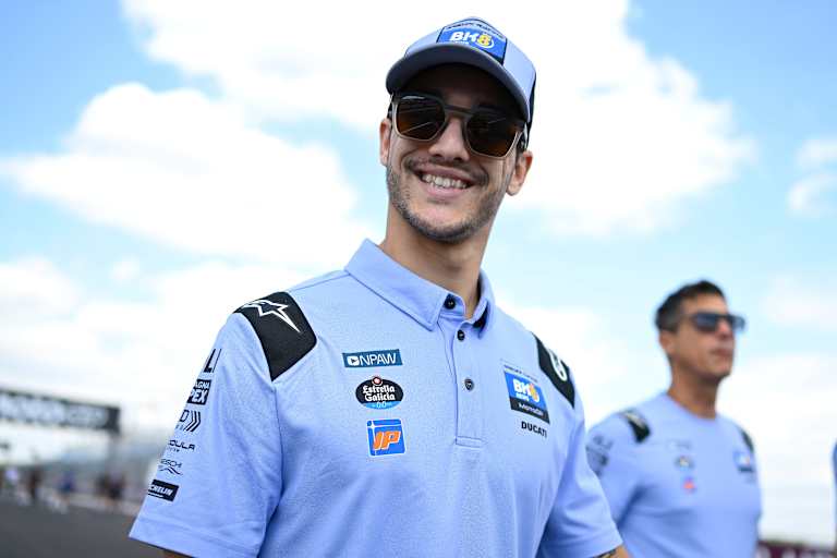 Iker Lecuona im Outfit von Gresini Ducati