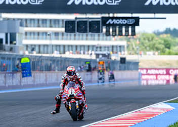 Pecco Bagnaia allein auf weiter Flur