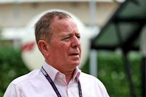 Martin Brundle weiss, was Lewis Hamilton bei Ferrari braucht