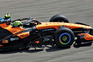 Lando Norris beim Test in Bahrain