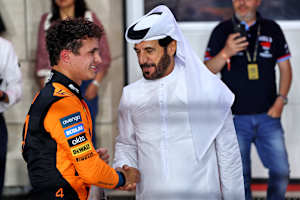 Formel-1-Weltmeister Lando Norris und FIA-Chef Mohammed Ben Sulayem