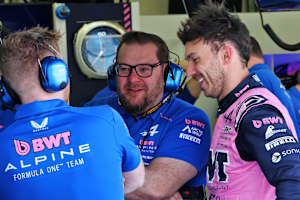 Dave Greenwood (Mitte) mit Pierre Gasly (rechts)