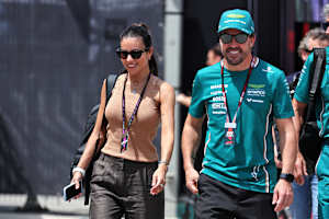 Fernando Alonso mit seiner Freundin Melissa Jimenez Dionisio 
