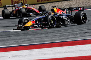 Max Verstappen vor Lewis Hamilton auf dem Red Bull Ring