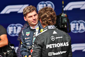 Max Verstappen mit Kimi Antonelli