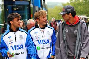 Arvid Lindblad, Liam Lawson und Gabriel Bortoleto